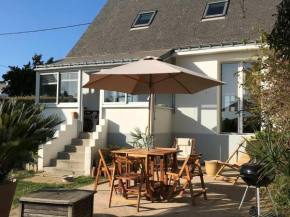 Maison lumineuse avec jardin à 15 min de la plage et du centre du Palais - FR-1-418-183